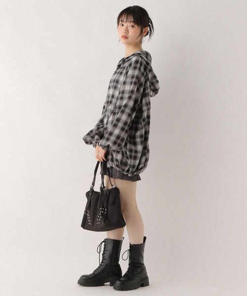 Heather（ヘザー）の「スタッズナイロンBAG　573204（ボストンバッグ・レディース・アイボリー/ブラック・ONE SIZE）」の9枚目の写真