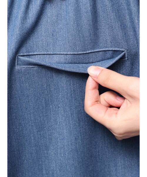 LAGUNAMOON（ラグナムーン）の「テンセルデニムイージーパンツ（デニムパンツ・レディース・ブルー/グレー・MEDIUM/SMALL）」の11枚目の写真