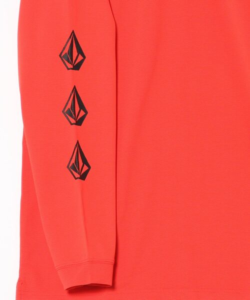 VOLCOM(ボルコム)の「【VOLCOM/ボルコム】 LONG SLEEVE MOCK NECK TEE/UVケア速乾モックネックスリーブロゴ長袖ロンT(Tシャツ/カットソー・メンズ・オレンジ・SMALL/MEDIUM/LARGE/X-LARGE)」の2枚目の写真