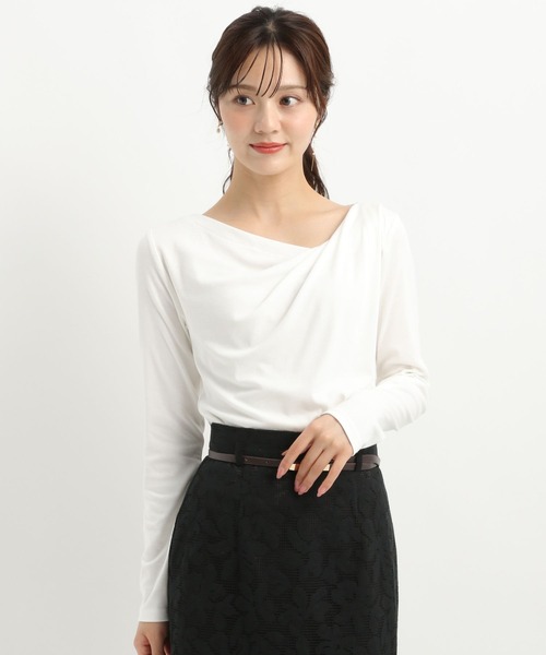 Andemiu（アンデミュウ）の「カットドレープT長袖580967（Tシャツ/カットソー・レディース・ブラック/ブラウン/ブルー/オフホワイト・FREE）」の10枚目の写真