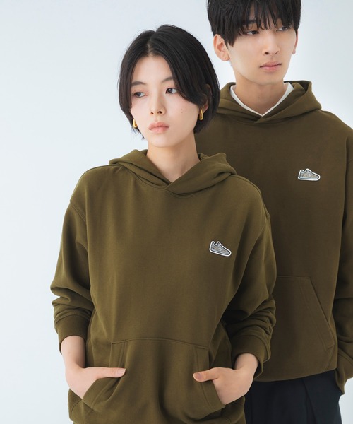 日本未発売　リバプールFC New Balance フード付きパーカー 日本未発売 リバプールFC New Balance フード付きパーカー