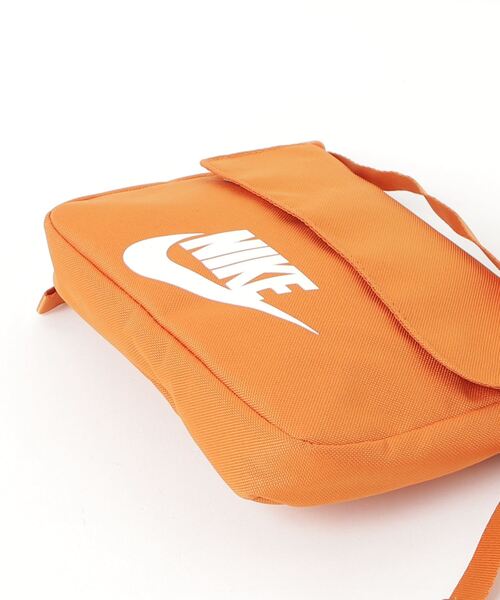 NIKE(ナイキ)の「ナイキ NIKE ナイキ NSW レベル クロスボディ(ボディバッグ/ウエストポーチ・レディース・その他・ONE SIZE)」の4枚目の写真