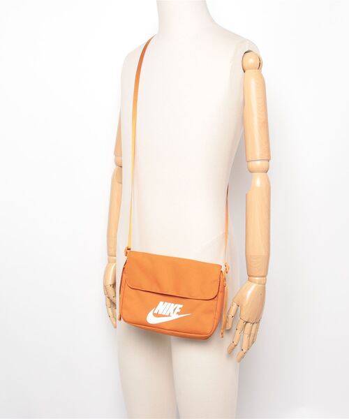 NIKE(ナイキ)の「ナイキ NIKE ナイキ NSW レベル クロスボディ(ボディバッグ/ウエストポーチ・レディース・その他・ONE SIZE)」の6枚目の写真