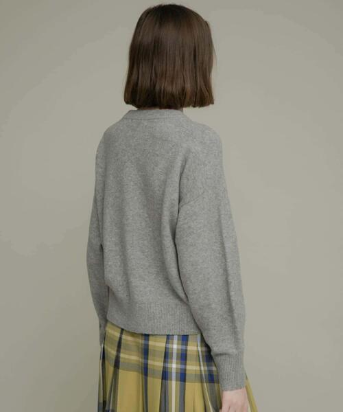 ハンズオブクリエイション新品タグ付きざっくりニット　ブラック フラッフィータッチクルーネックニットプルオーバー（ニット/セーター