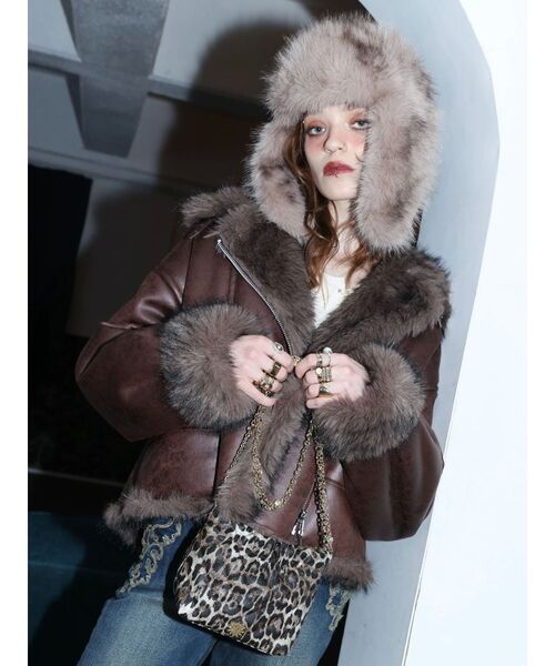 リバーシブルフェイクファーブルゾン（ブルゾン）｜EVRIS