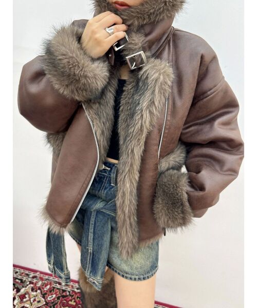 リバーシブルフェイクファーブルゾン（ブルゾン）｜EVRIS（エヴリス