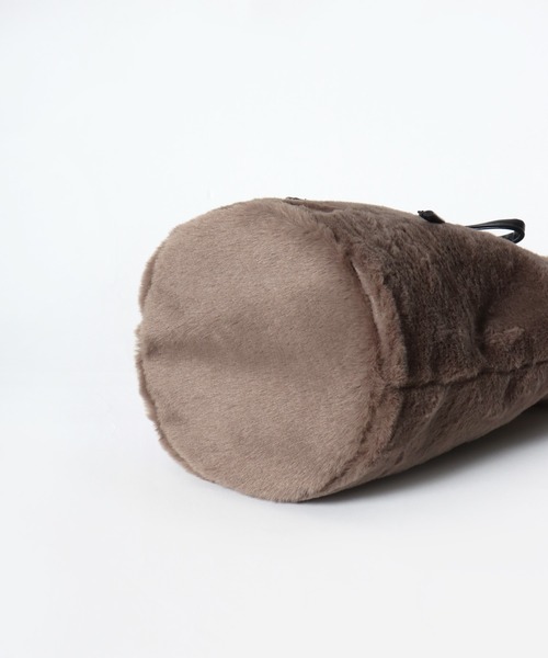 Lee(リー)の「Lee(リー)フェイクファー2wayミニショルダー&ハンドバッグ レディース(ハンドバッグ・レディース・ブラック/ワイン/グレイッシュベージュ・FREE)」の19枚目の写真