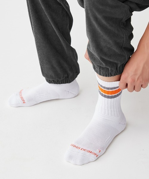 BODY WILD（ボディーワイルド）の「BODY WILD by BEAMS DESIGN　靴下　テーピング・アーチサポート つま先パイル（ソックス/靴下・メンズ・ホワイト系その他/ブラックミックス/オレンジ/ミックスグレー・25-27CM）」の3枚目の写真