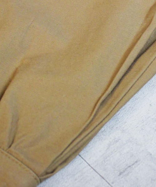 MARAI(マーライ)の「タックテーパードパンツ(その他パンツ・レディース・ベージュ/ブラック/カーキ・4L/3L/LL/M/L)」の11枚目の写真