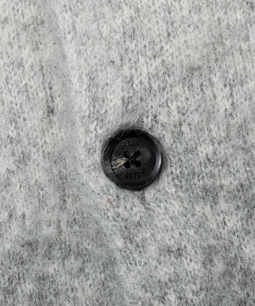 AKM Contemporary（エイケイエムコンテンポラリー）の「【WEB・直営店限定】AKM Contemporary(エイケイエムコンテンポラリー)モヘア オーバーサイズ グラデーション ニットカーディガン(保温性/起毛)（カーディガン/ボレロ・メンズ・ブラック/ホワイト/ブラウン・S/M/L/XL）」の14枚目の写真