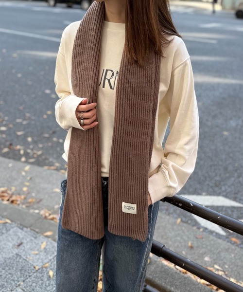 ikka(イッカ)の「リブニットマフラー(マフラー・レディース・グレー/ブラック/ブラウン/レッド/オフホワイト/ライム・FREE)」の5枚目の写真