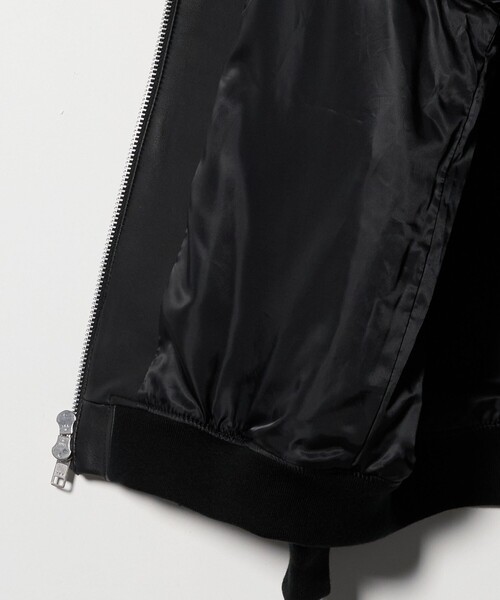 AVIREX（アヴィレックス）の「【別注】＜AVIREX＞レザー ジップ ブルゾン（ブルゾン・メンズ・ブラック・L/M/XL）」の10枚目の写真