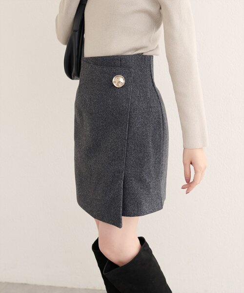 natural couture（ナチュラルクチュール）の「【WEB限定】べこべこ釦ラップミニスカート（スカート・レディース・ブラウン/その他2/その他1/チャコールグレー・FREE）」の16枚目の写真
