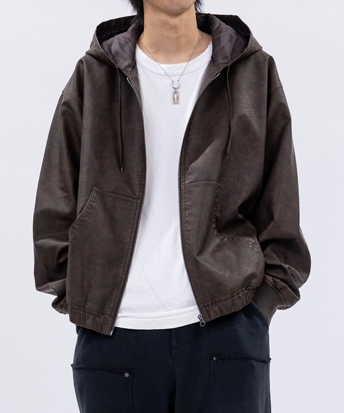 JOHN'S CLOSET（ジョンズクローゼット）の「【13】ウォッシュ加工 PUレザーフードジャケット（ブルゾン・メンズ・ブラウン/ブラック・MEDIUM/LARGE）」の2枚目の写真