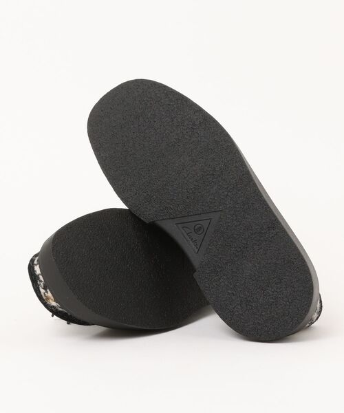 Clarks(クラークス)の「Clarks クラークス TORVIEW【Clarks 200周年記念モデル/HARRIS TWEED(ハリスツイード)】メンズシューズ(トービュー) 26184928(モカシン/デッキシューズ・メンズ・ブラック系その他・25.0cm/25.5cm/26.0cm/26.5cm/27.0cm/27.5cm/28.0cm)」の3枚目の写真