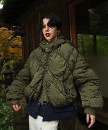 SHIRRING LAYERED DOWN CT