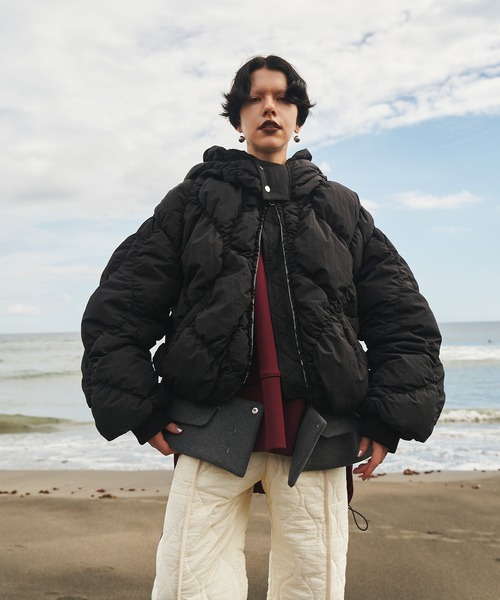 SHIRRING LAYERED DOWN CT（その他アウター）｜OMMO（オーエムエムオー