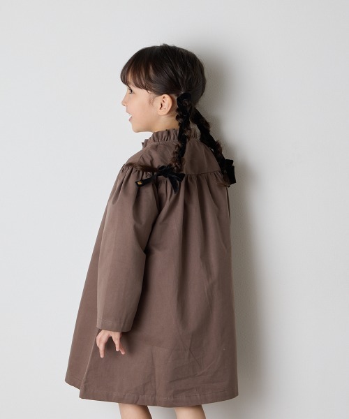 riziere(リジェール)の「ダブルボタンフリルカラーワンピースコート(その他アウター・キッズ・アッシュブラウン/ベージュ・90/100/110/120/130/140/150)」の10枚目の写真