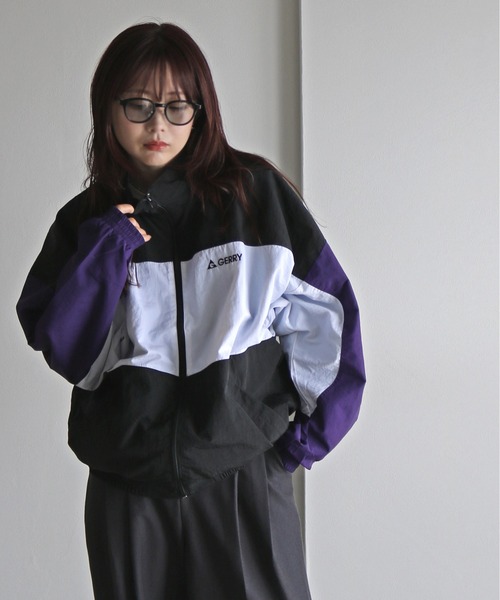 GERRY（ジェリー）の「【GERRY/ジェリー】 切替ナイロンジャケット（ナイロンジャケット・メンズ・ブラック×グリーン/ブラック×ベージュ/ブラック×パープル/ブラック・L/M/XL）」の8枚目の写真