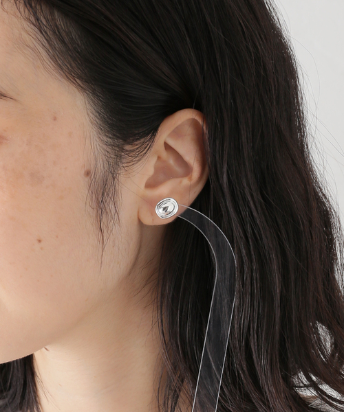 VERMEIL par iena(ヴェルメイユパーイエナ)の「LIE STUDIO リエ スタジオ THE FRANKA EARRING シルバー(ピアス(両耳用)・レディース・シルバー・FREE)」の2枚目の写真
