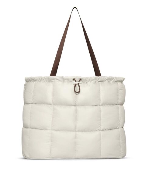 NIKE（ナイキ）の「ナイキ スポーツウェア パフル トート (28L) / Nike Sportswear Puffle Tote (28L) HQ0220-072 Light Bone（トートバッグ・メンズ・オフホワイト・ONE SIZE）」の3枚目の写真