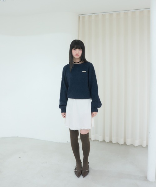 Smyeon(スミョン)の「Name plate shaggy knit/ネームプレート付きシャギーニットプルオーバー(ニット/セーター・レディース・ブラック/ネイビー/イエロー・FREE)」の5枚目の写真