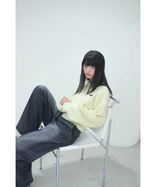 Smyeon(スミョン)の「Name plate shaggy knit/ネームプレート付きシャギーニットプルオーバー(ニット/セーター・レディース・ブラック/ネイビー/イエロー・FREE)」の16枚目の写真