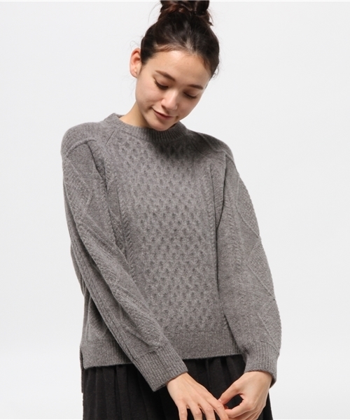 PUAL CE CIN（ピュアルセシン）の「９ＧケーブルクルーＮ　Ｐ／Ｏ（ニット/セーター・レディース・アイボリー/オートミール/グレー/ネイビー・FREE）」の3枚目の写真