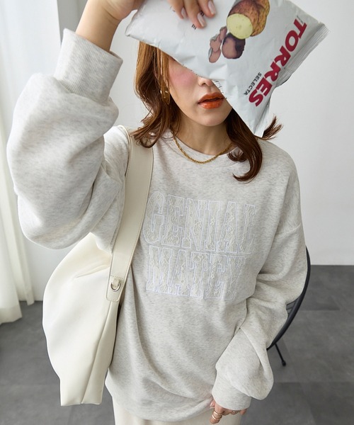 ReDial(リダイアル)の「レースロゴ刺繍スウェット(スウェット・レディース・ブラック/杢グレー/オートミール・M/L/LL/3L)」の17枚目の写真