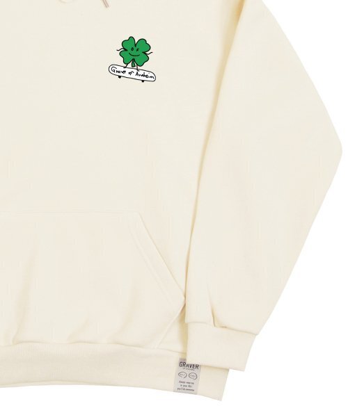 GRAVER（グレーバー）の「[ユニセックス]クローバーボードフードパーカー_クリーム（パーカー・レディース・アイボリー・SMALL/MEDIUM/LARGE/X-LARGE）」の4枚目の写真