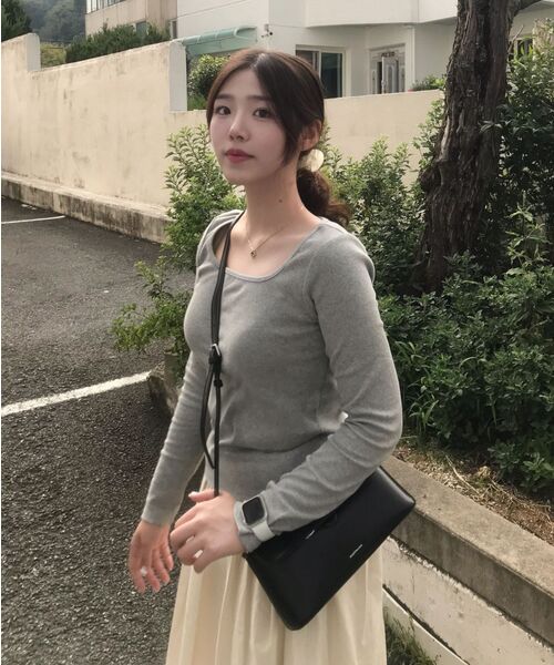 TTUDEMENT(トュードメント)の「SQUARE LONG SLEEVE TOP GREY(Tシャツ/カットソー・レディース・その他・FREE)」の9枚目の写真