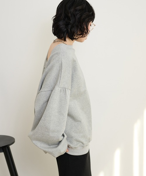 LAULEN(ローレン)の「back open volume sweat pullover /バックオープンボリュームスウェットプルオーバー(スウェット・レディース・グレー/ブラック・FREE)」の11枚目の写真