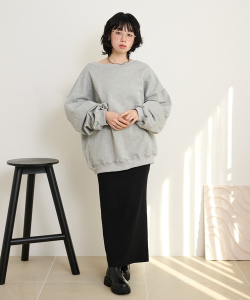 LAULEN(ローレン)の「back open volume sweat pullover /バックオープンボリュームスウェットプルオーバー(スウェット・レディース・グレー/ブラック・FREE)」の15枚目の写真