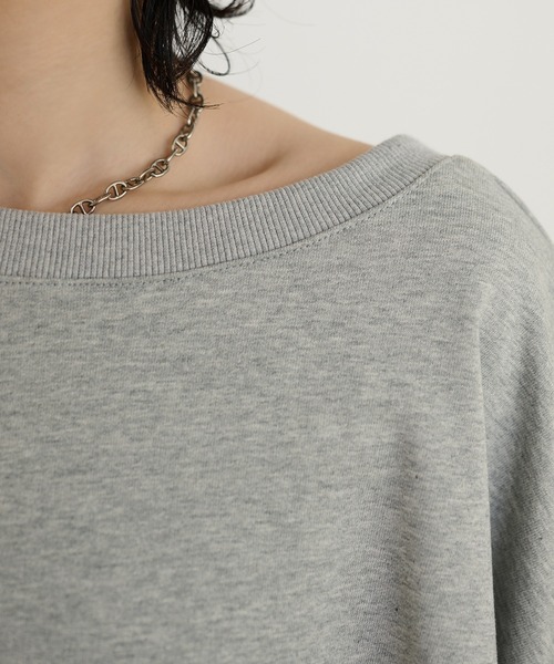 LAULEN(ローレン)の「back open volume sweat pullover /バックオープンボリュームスウェットプルオーバー(スウェット・レディース・グレー/ブラック・FREE)」の5枚目の写真