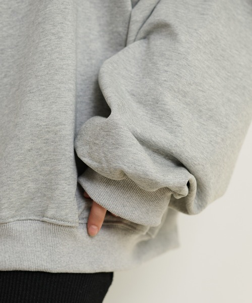 LAULEN(ローレン)の「back open volume sweat pullover /バックオープンボリュームスウェットプルオーバー(スウェット・レディース・グレー/ブラック・FREE)」の7枚目の写真