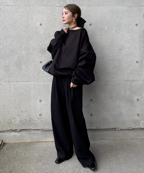LAULEN(ローレン)の「back open volume sweat pullover /バックオープンボリュームスウェットプルオーバー(スウェット・レディース・グレー/ブラック・FREE)」の3枚目の写真