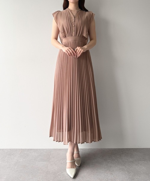 mipiarl（ミピアール）の「ラッフルピンタックプリーツワンピース（ワンピース・レディース・グレー/ブラック/アイボリー/ピンクベージュ/チャコール・SMALL/MEDIUM/LARGE/X-LARGE）」の19枚目の写真