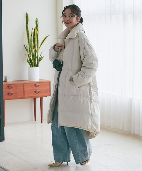 La boutique BonBon（ラブティックボンボン）の「タフタロングダウンコート（ダウンジャケット/コート・レディース・オフホワイト・FREE）」の3枚目の写真