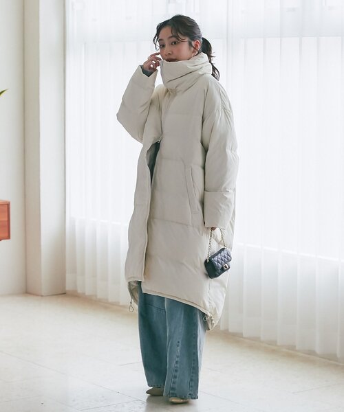 La boutique BonBon（ラブティックボンボン）の「タフタロングダウンコート（ダウンジャケット/コート・レディース・オフホワイト・FREE）」の15枚目の写真