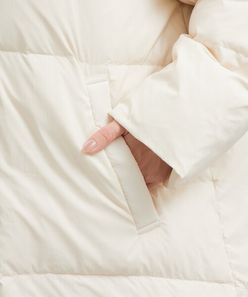 La boutique BonBon（ラブティックボンボン）の「タフタロングダウンコート（ダウンジャケット/コート・レディース・オフホワイト・FREE）」の9枚目の写真