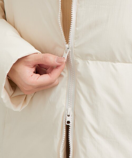 La boutique BonBon（ラブティックボンボン）の「タフタロングダウンコート（ダウンジャケット/コート・レディース・オフホワイト・FREE）」の13枚目の写真