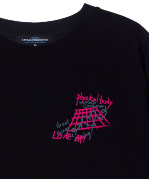 ASTRAL PROJECTION(アストラルプロジェクション)の「グラフィティスーピマコットンラウンドネック半袖Tシャツ_ブラック(Tシャツ/カットソー・メンズ・その他・LARGE/MEDIUM/X-LARGE)」の3枚目の写真