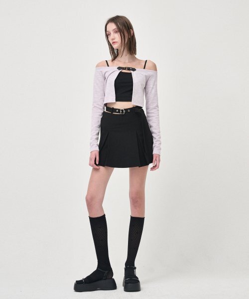 ETMON(エトモン)の「Belted Pleats Mini Skirt, ブラック(スカート・レディース・その他・SMALL/MEDIUM)」の2枚目の写真