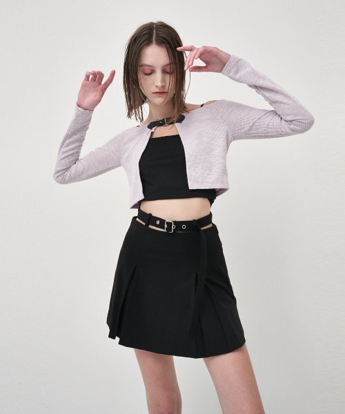 ETMON(エトモン)の「Belted Pleats Mini Skirt, ブラック(スカート・レディース・その他・SMALL/MEDIUM)」の5枚目の写真