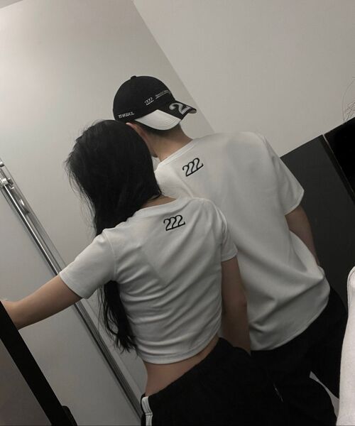 222(イトゥドゥル)の「TOP 019 (WHITE)(Tシャツ/カットソー・レディース・ホワイト・FREE)」の3枚目の写真