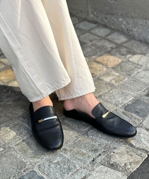 NOLLEY’S（ノーリーズ）の「【NOLLEYS/ノーリーズ】メタルバーローファー（その他シューズ・レディース・ブラック・23.5/23/24）」の21枚目の写真