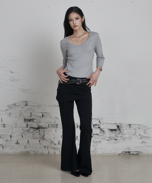 CURETTY(キュリティ)の「C 90S LINE V-NECK T-SHIRT_GREY(Tシャツ/カットソー・レディース・グレー・SMALL/FREE)」の3枚目の写真