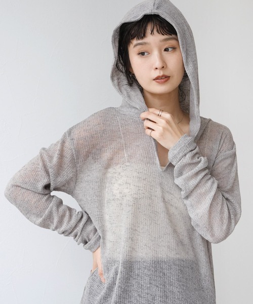 Yeoun(ヨウン)の「シアーワッフルフードロンT(Tシャツ/カットソー・レディース・ブラック/オフホワイト/グレー・FREE)」の1枚目の写真