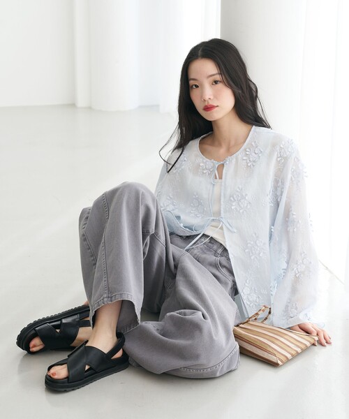 BEAUTY&YOUTH UNITED ARROWS（ビューティーアンドユースユナイテッドアローズ）の「セルロースナイロン エンブロイダリーシャツ 2WAY（シャツ/ブラウス・レディース・ブラック/ライトブルー/ライラック/オフホワイト・FREE）」の10枚目の写真