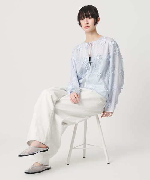 BEAUTY&YOUTH UNITED ARROWS（ビューティーアンドユースユナイテッドアローズ）の「セルロースナイロン エンブロイダリーシャツ 2WAY（シャツ/ブラウス・レディース・ブラック/ライトブルー/ライラック/オフホワイト・FREE）」の12枚目の写真